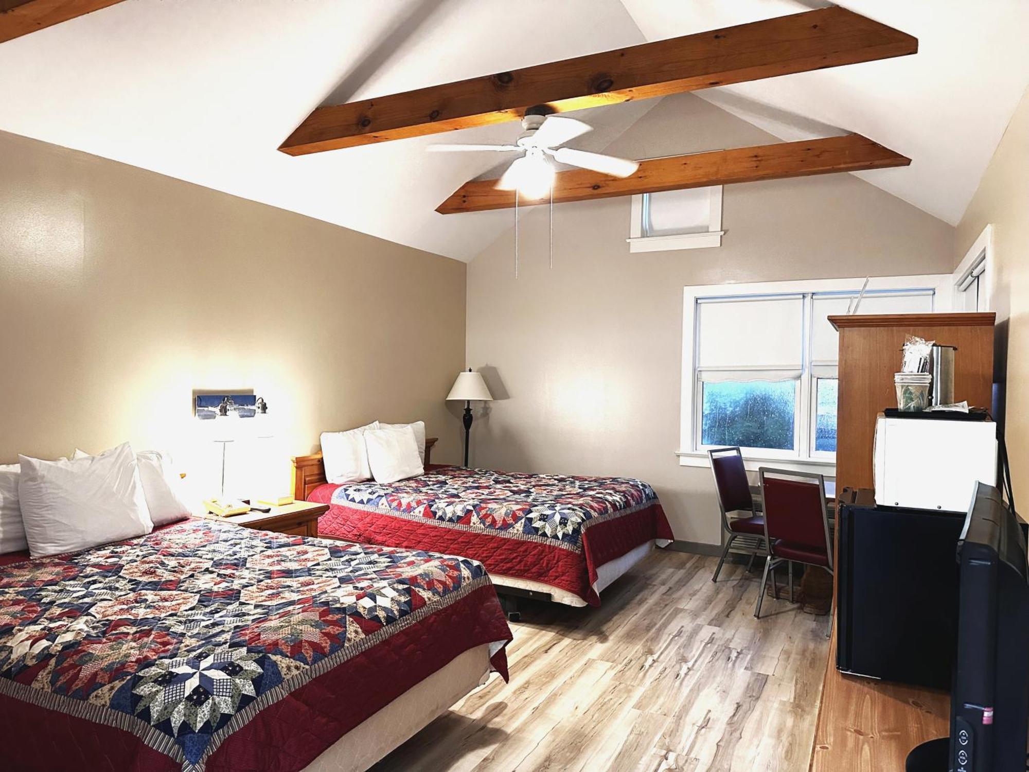 Spruce Lane Lodge And Cottages Smoketown  Екстер'єр фото