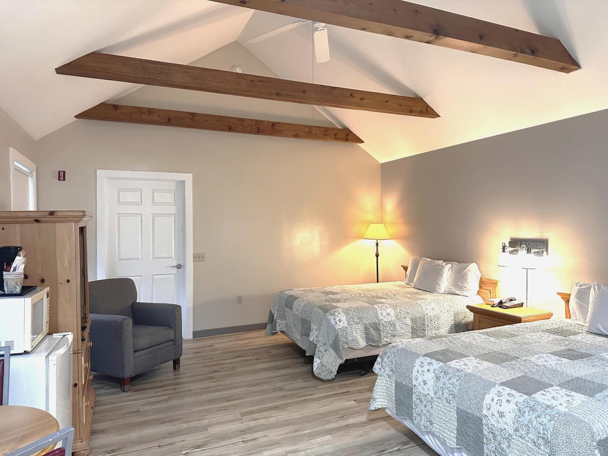 Spruce Lane Lodge And Cottages Smoketown  Екстер'єр фото