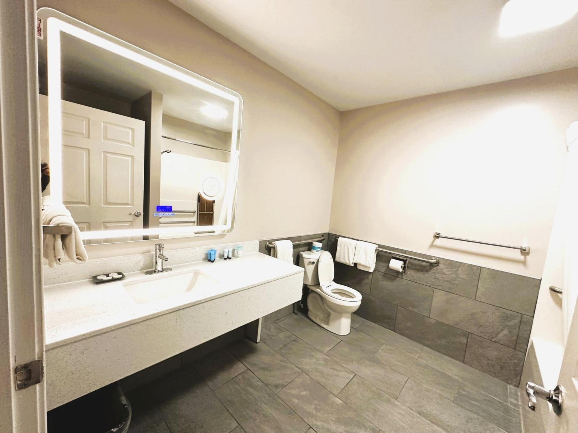 Spruce Lane Lodge And Cottages Smoketown  Екстер'єр фото