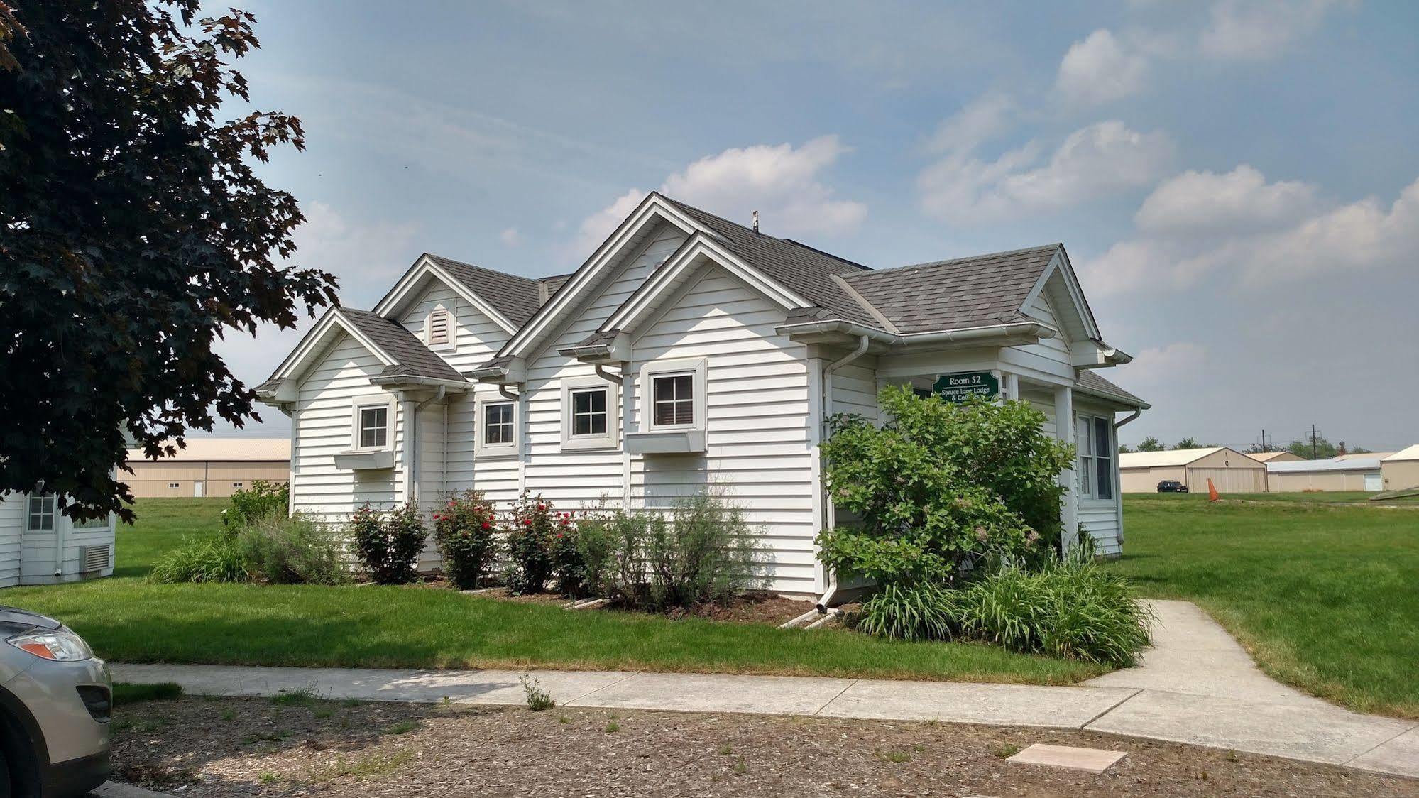 Spruce Lane Lodge And Cottages Smoketown  Екстер'єр фото